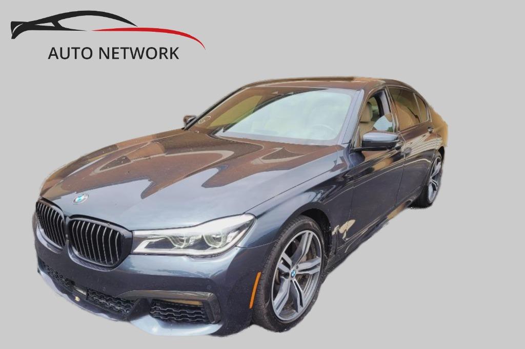 2019 BMW 7 Series 750i's photo