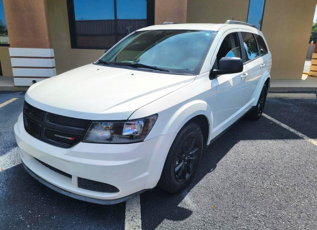 2020 Dodge Journey SE's photo
