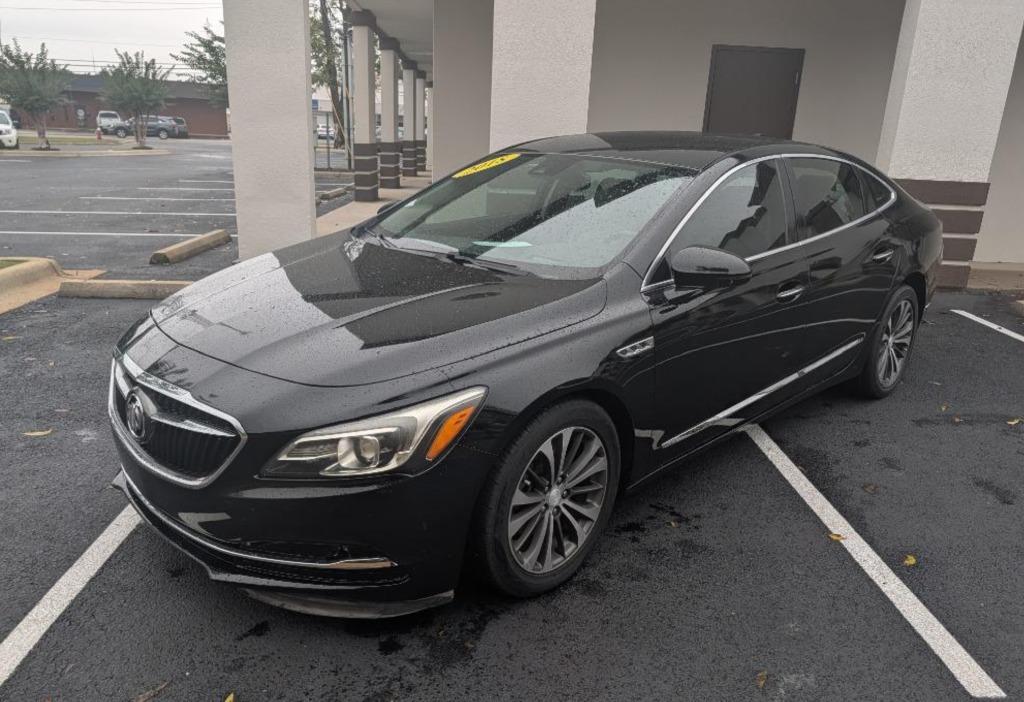 2018 Buick LaCrosse Premium's photo