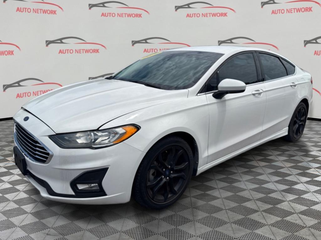 2020 Ford Fusion SE FWD's photo
