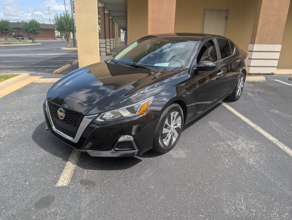 2021 Nissan Altima S's photo