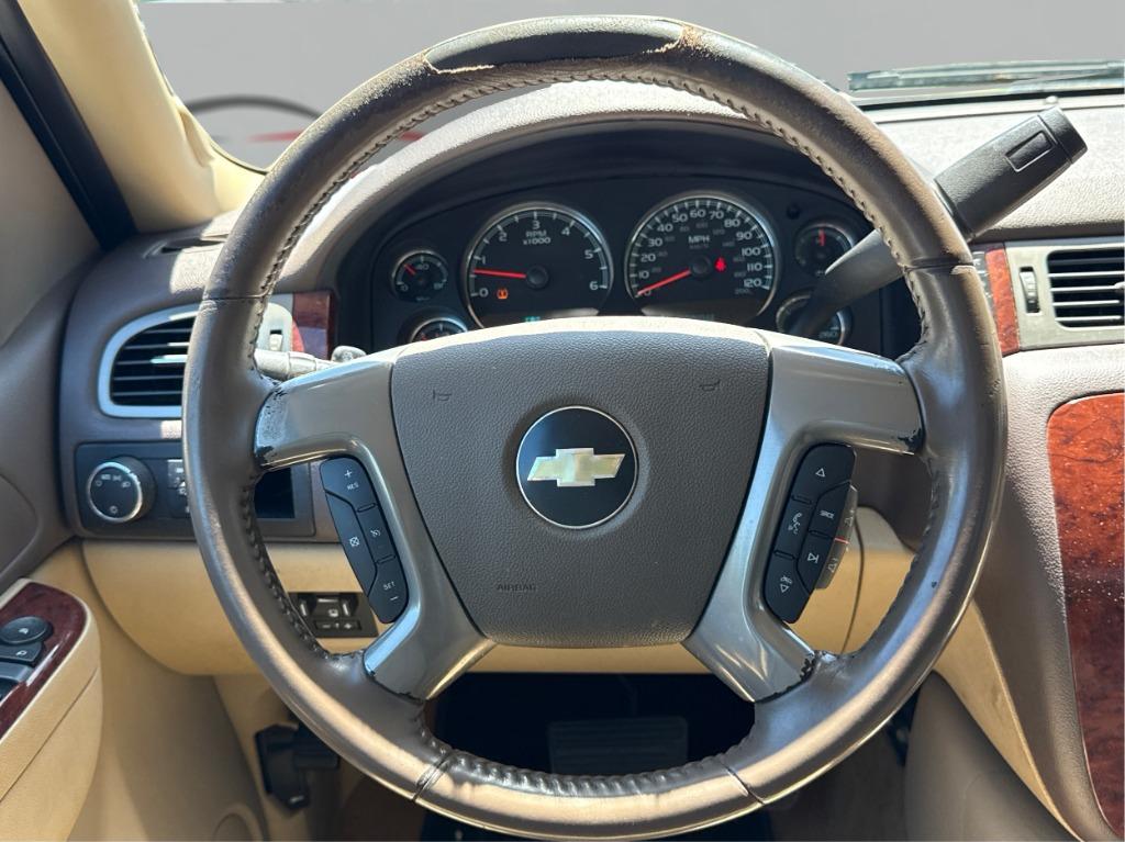2011 Chevrolet Avalanche LT - Photo 18