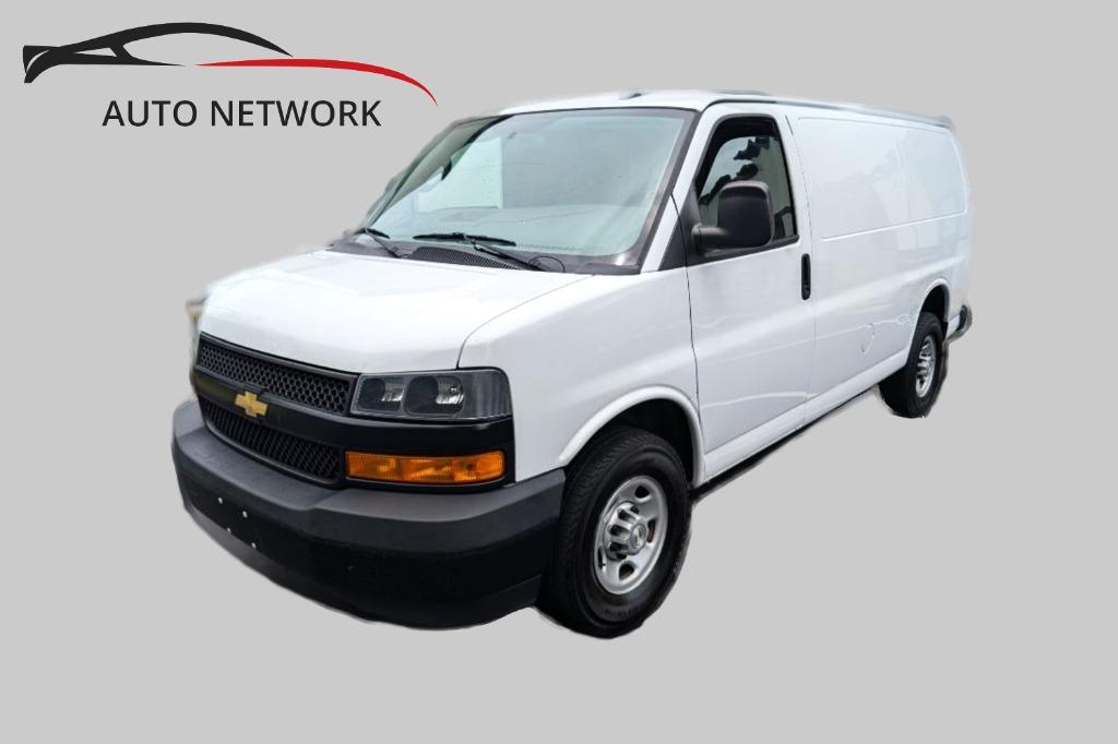2020 Chevrolet Express Cargo Work Van's photo