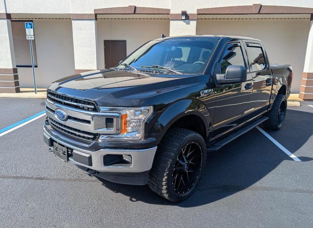 2020 Ford F-150 XLT's photo