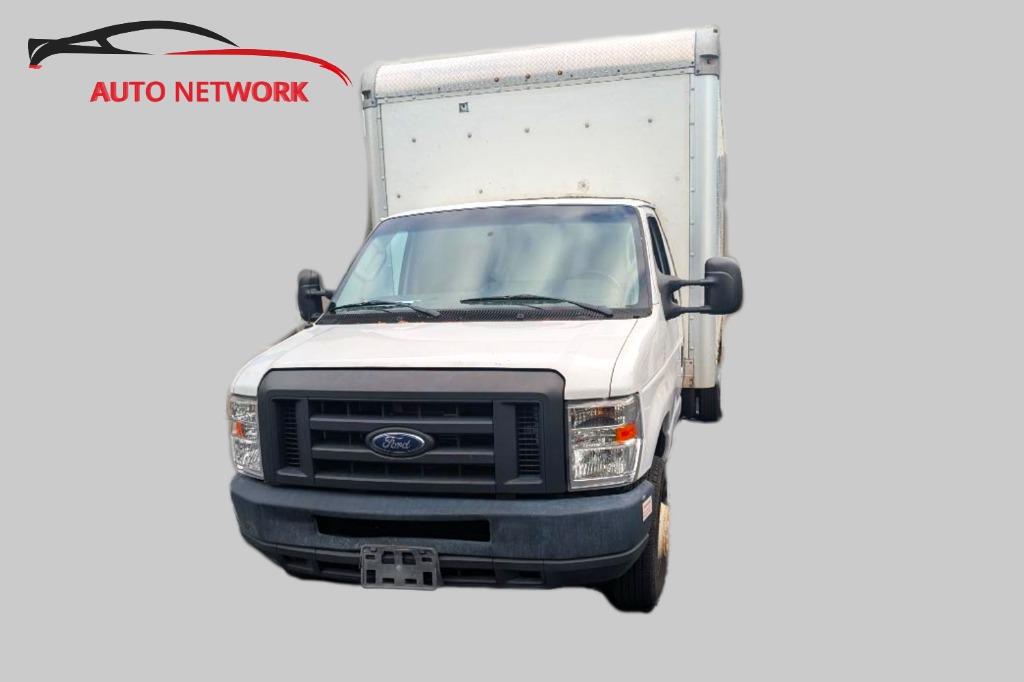 2019 Ford E-Series Cutaway Base's photo