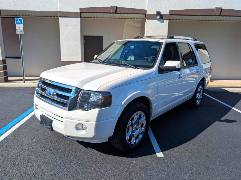 2013 Ford Expedition Limited's photo