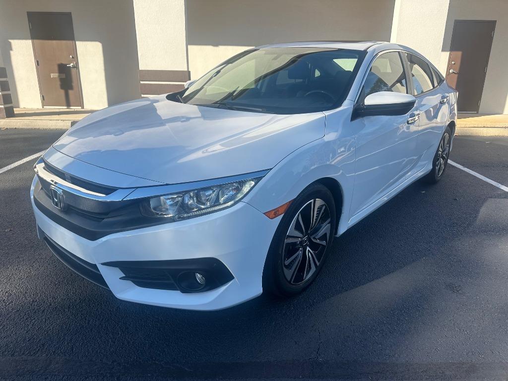 2018 Honda Civic EX-T's photo
