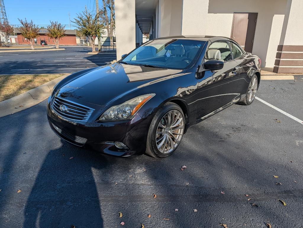 2013 INFINITI G Convertible's photo