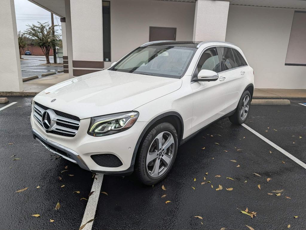 2019 Mercedes-Benz GLC GLC300's photo